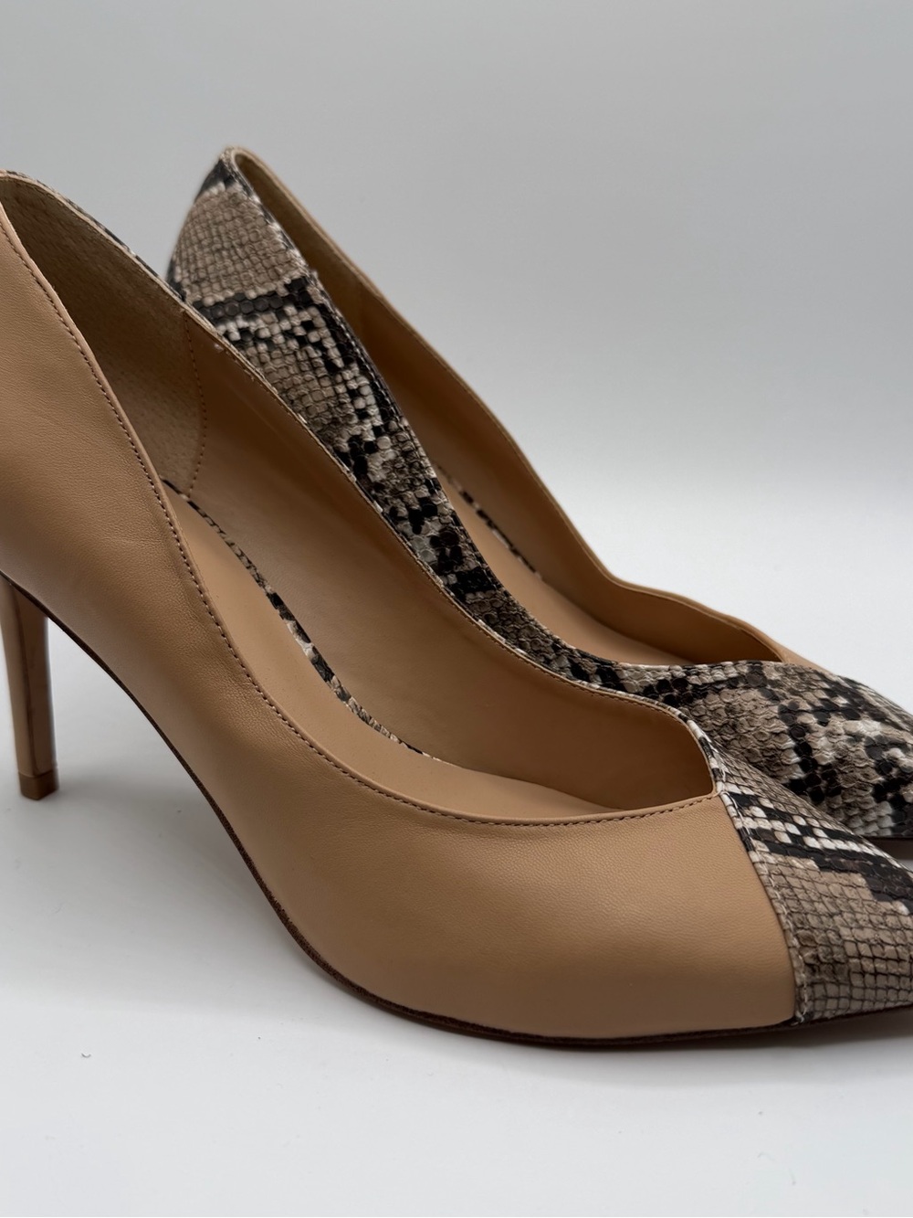 Bleecker & Bond Parker Pump Nude Snakeskin Cap Toe Heels Women’s 10M